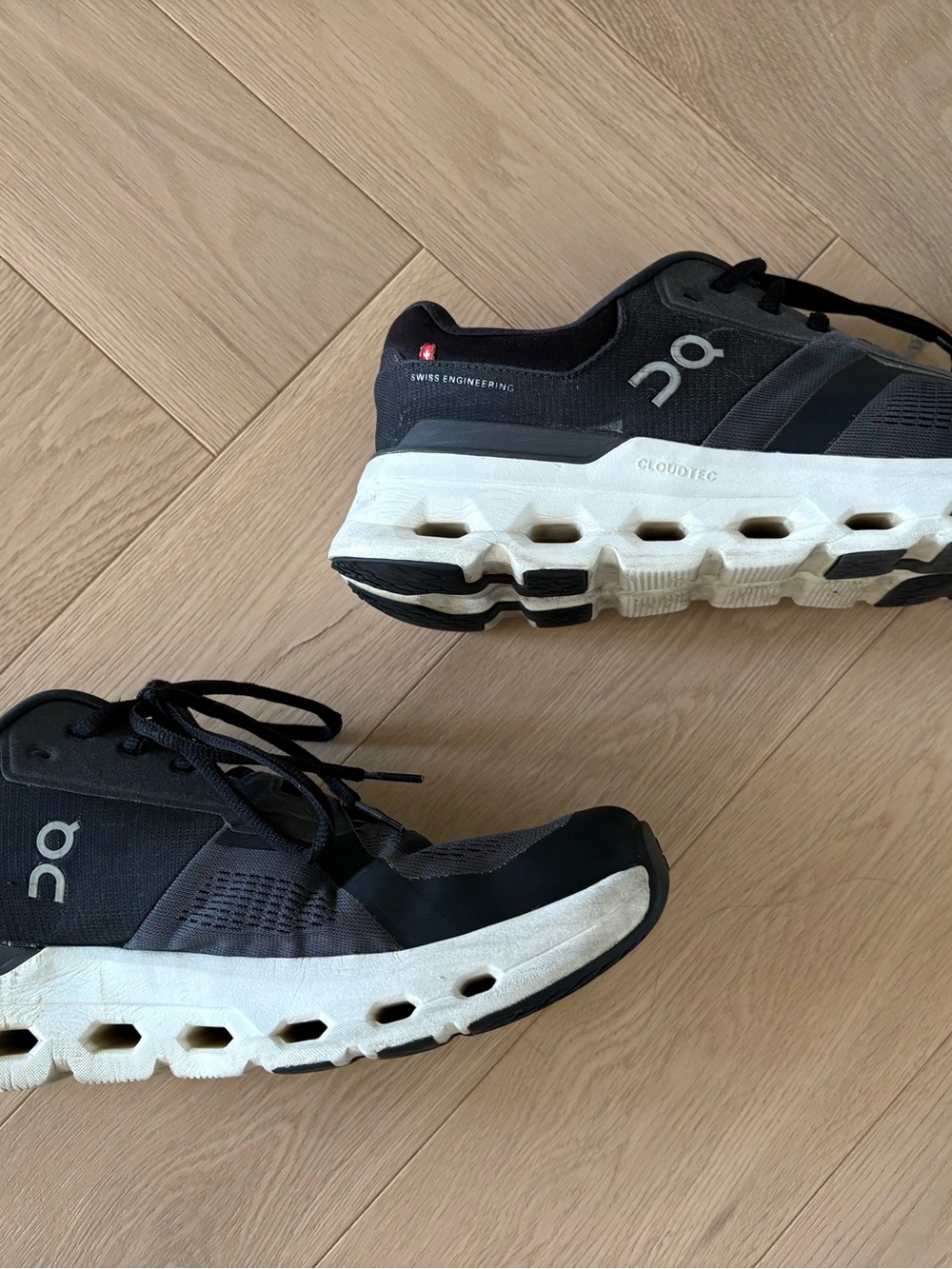 On Cloudrunner 2 Eclipse Black LowTop Work Running Sneakers Shoes Mens Sz 12.5 - Picture 2 of 9
